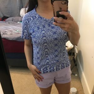 Old navy shirt size small